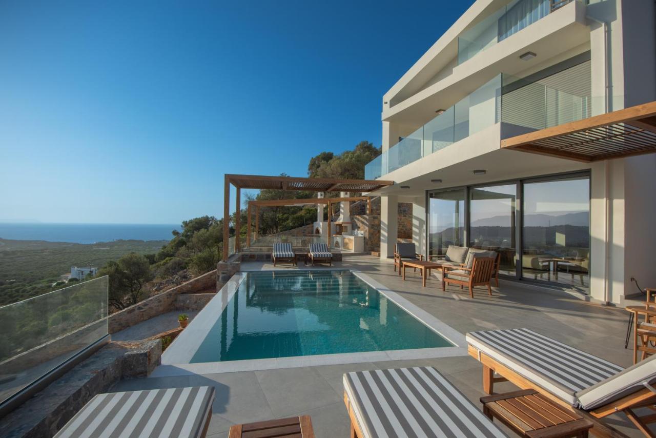Kadeview Luxury Villa